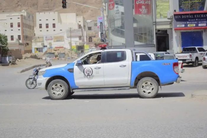 حضرموت.. ضبط شخصين بحوزتهما حبوب مخدرة بعد مقاومة مسلحة